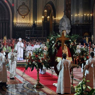 pashalnaja-sluzhba-s-uchastiem-patriarha-kirilla